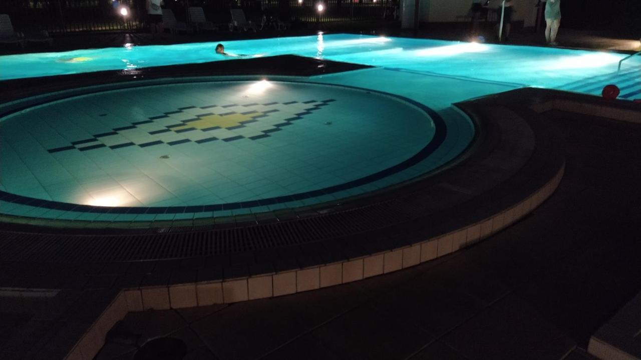 Gabi & Gabi Apartments Hajdúszoboszló Екстериор снимка