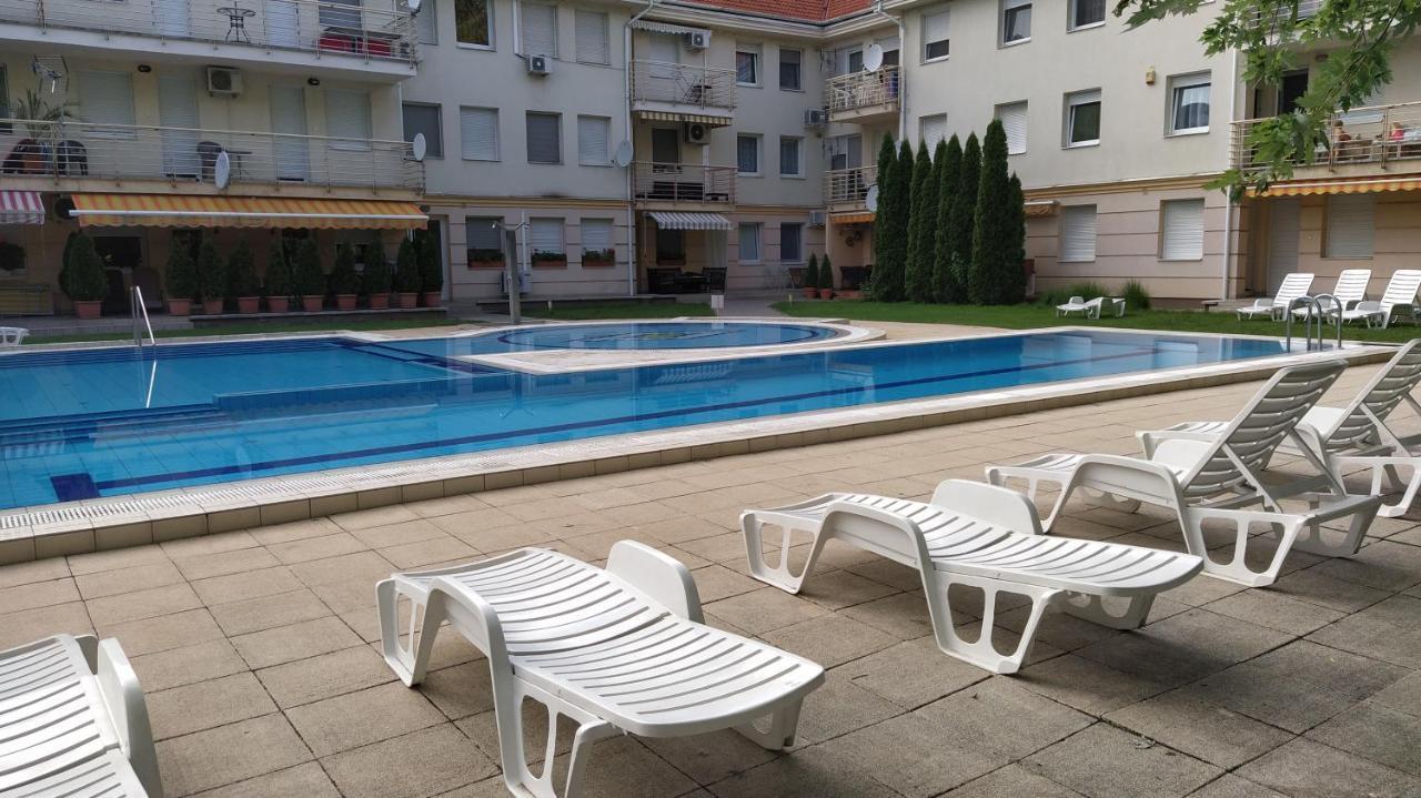 Gabi & Gabi Apartments Hajdúszoboszló Екстериор снимка