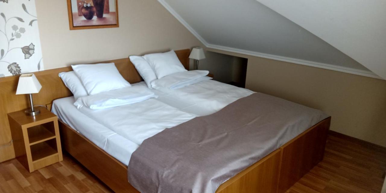 Gabi & Gabi Apartments Hajdúszoboszló Екстериор снимка