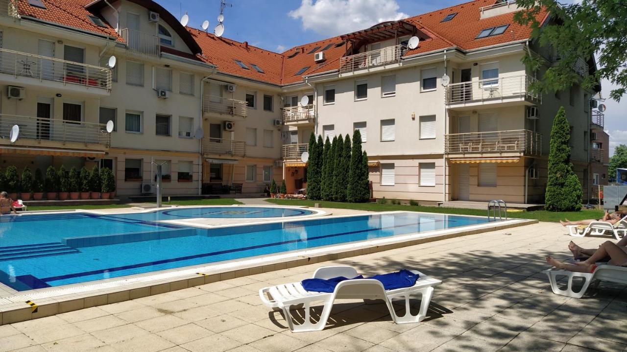 Gabi & Gabi Apartments Hajdúszoboszló Екстериор снимка