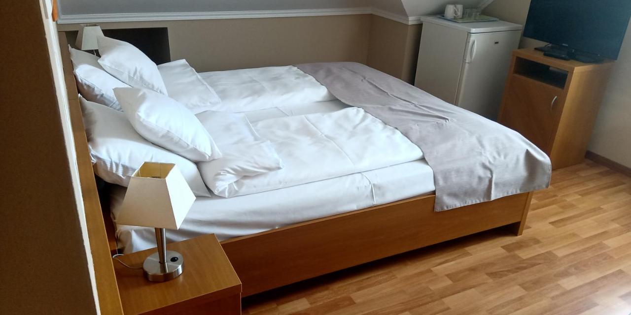 Gabi & Gabi Apartments Hajdúszoboszló Екстериор снимка