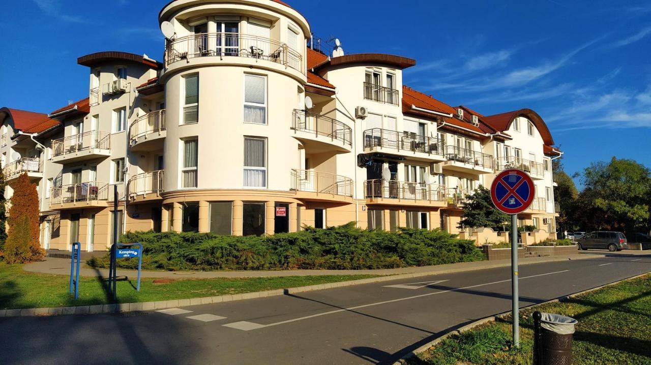 Gabi & Gabi Apartments Hajdúszoboszló Екстериор снимка