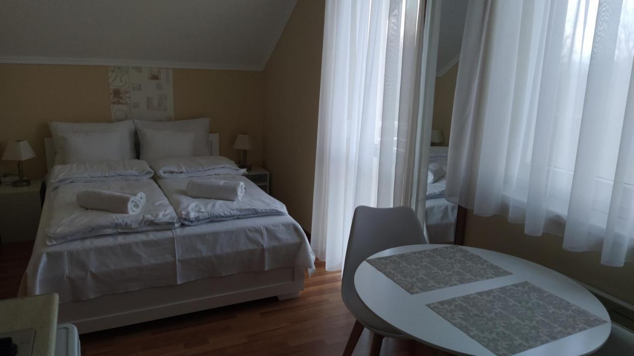 Gabi & Gabi Apartments Hajdúszoboszló Екстериор снимка