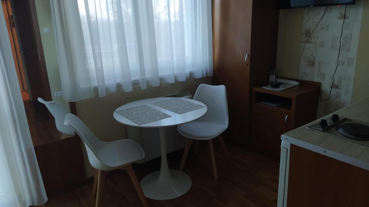 Gabi & Gabi Apartments Hajdúszoboszló Екстериор снимка